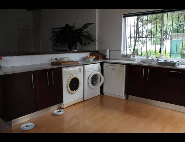 3 BEDROOM HOUSE FOR SALE IN KENSINGTON